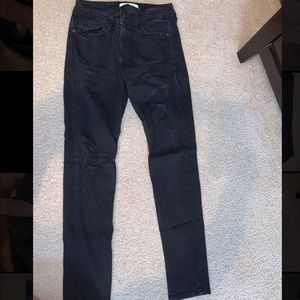 Women’s Distressed Skinny Jeans